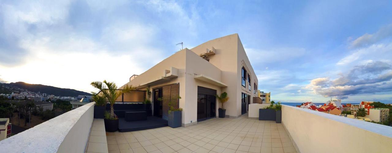 Rooftop - L'Appartement En Haut Saint-Denis Bagian luar foto