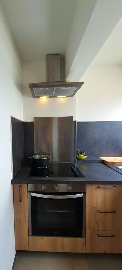 Rooftop - L'Appartement En Haut Saint-Denis Bagian luar foto