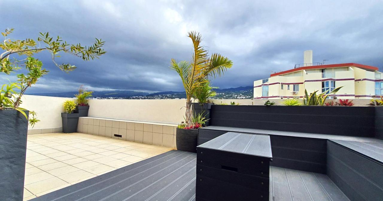 Rooftop - L'Appartement En Haut Saint-Denis Bagian luar foto